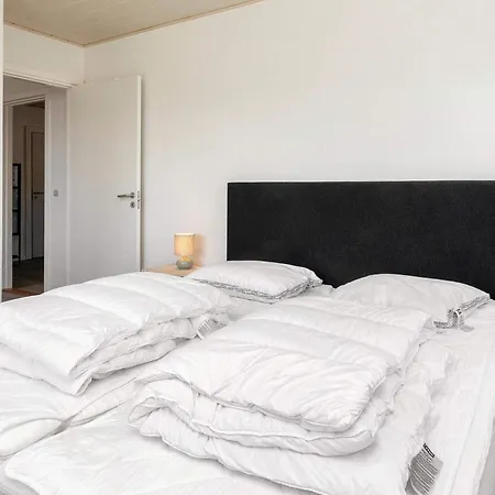 Ferienhaus 4 Star In Farso-by Traum Års